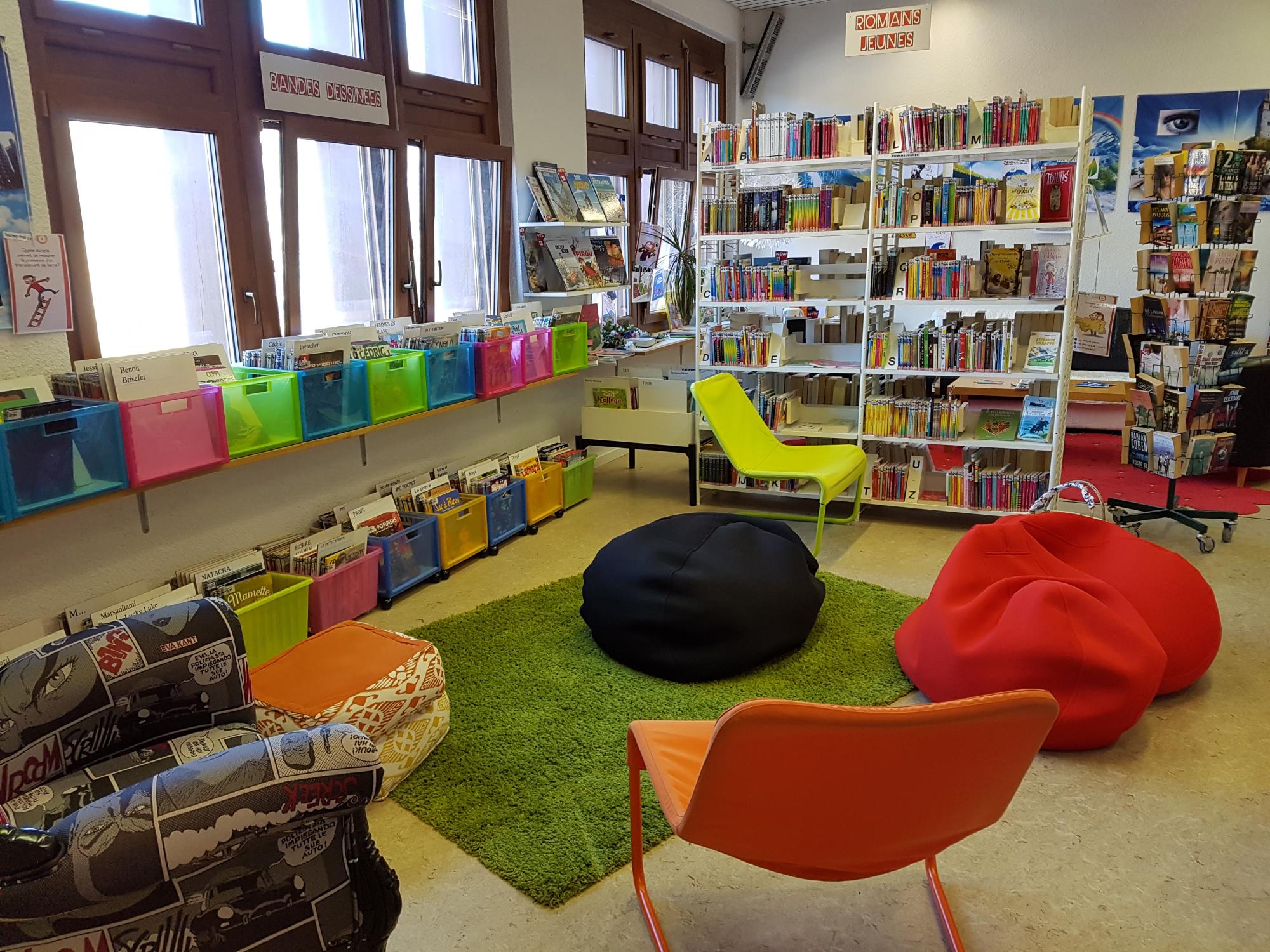 Service_Bibliothèque_intérieur