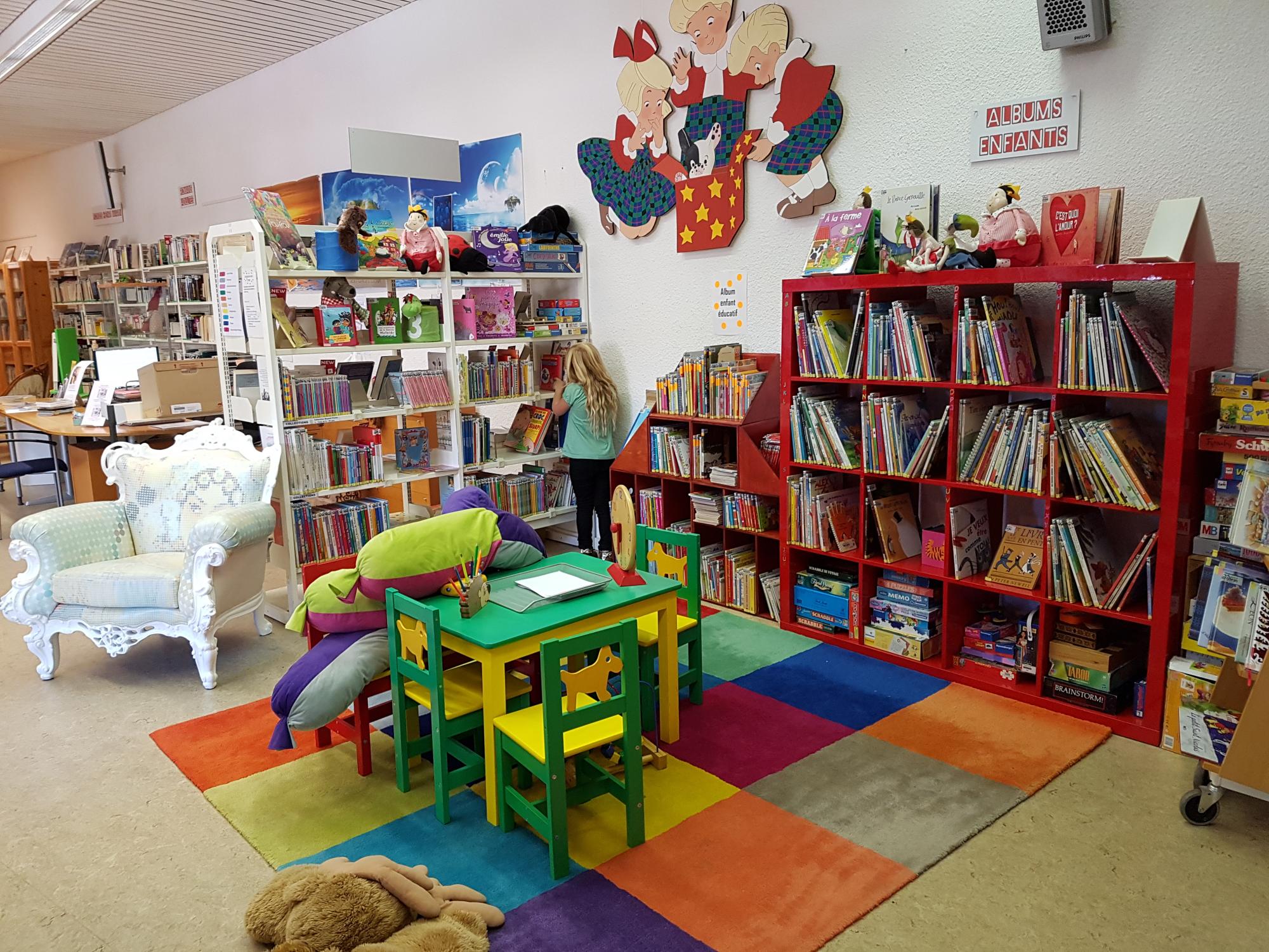 Service_Bibliothèque_intérieur