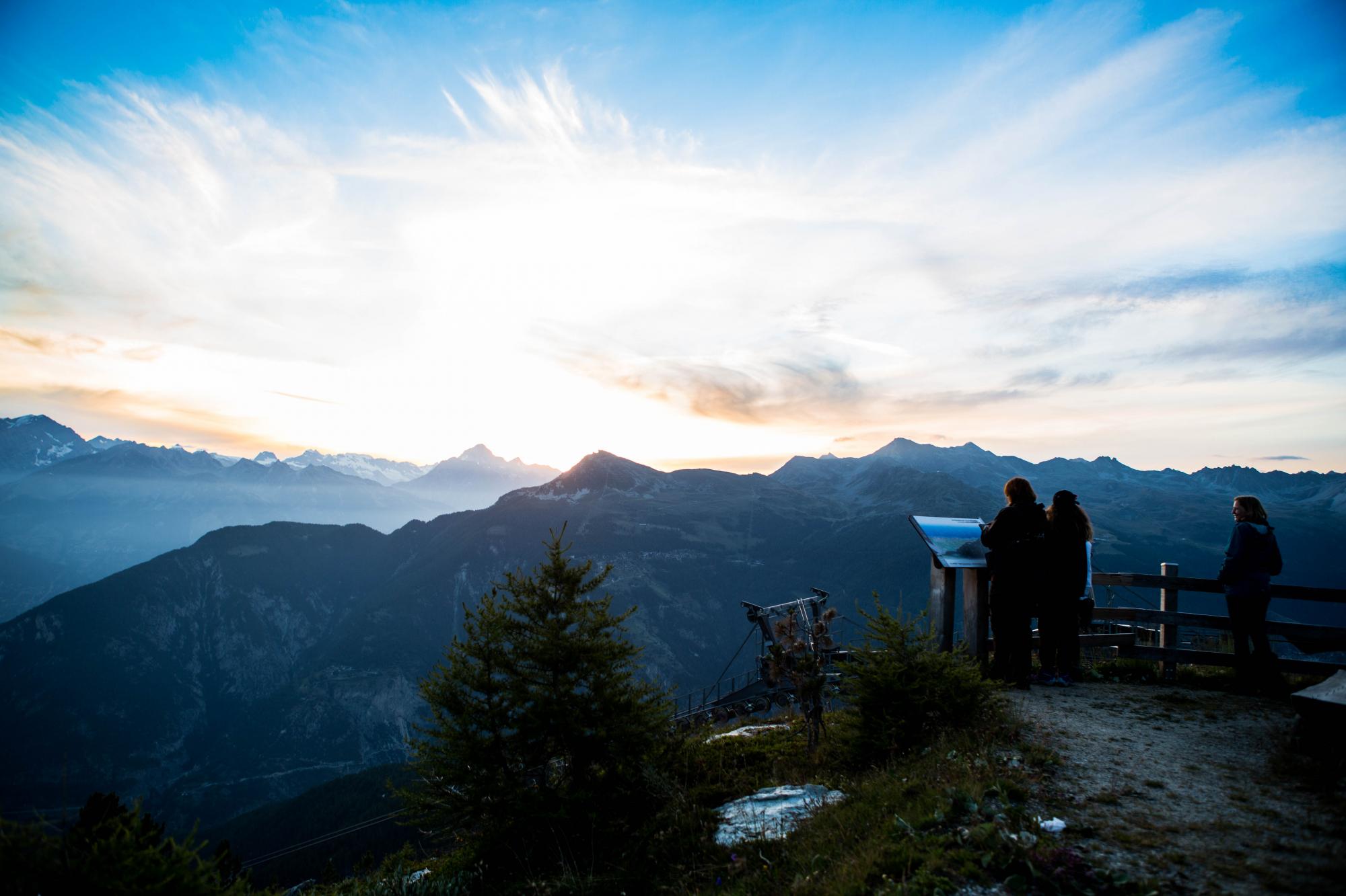 Lever du soleil au Crêt du Midi