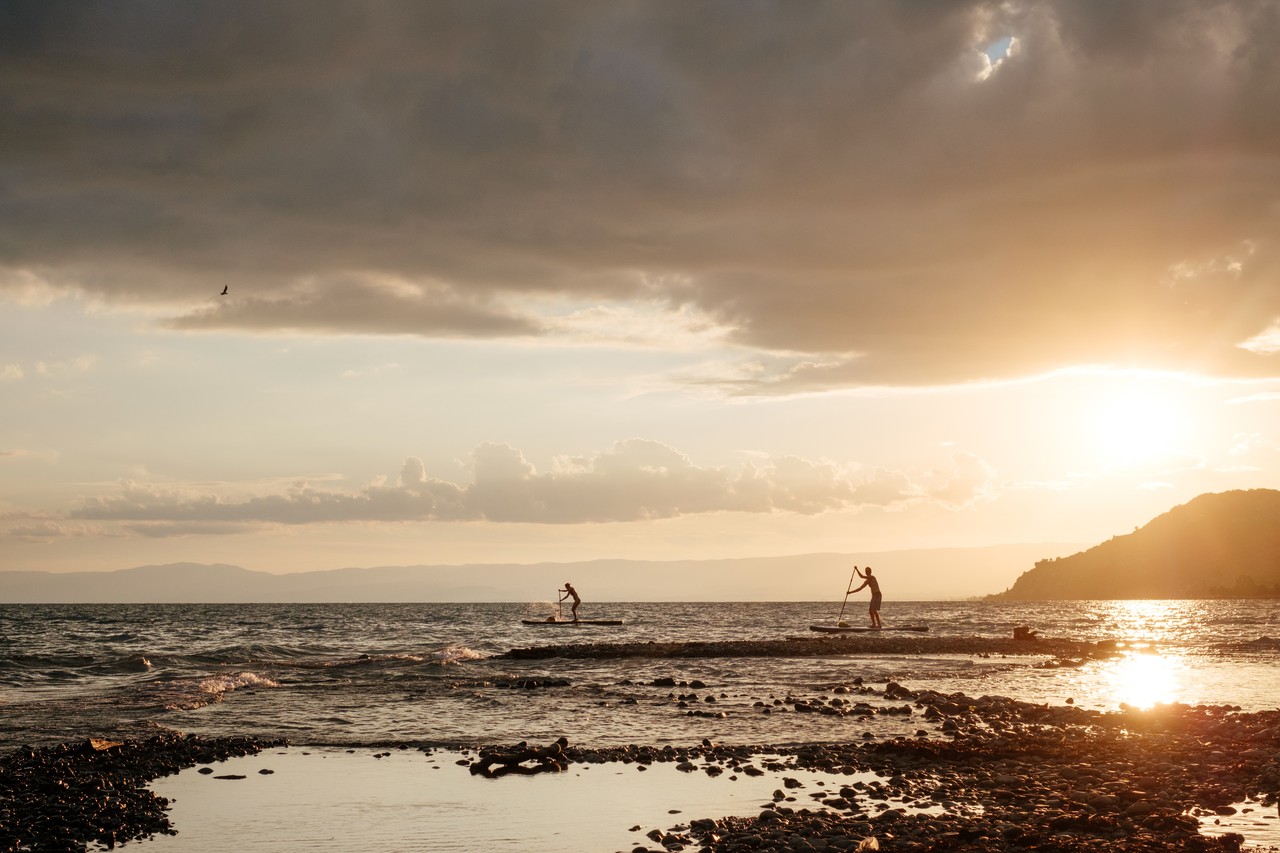 paddle au coucher de soleil
