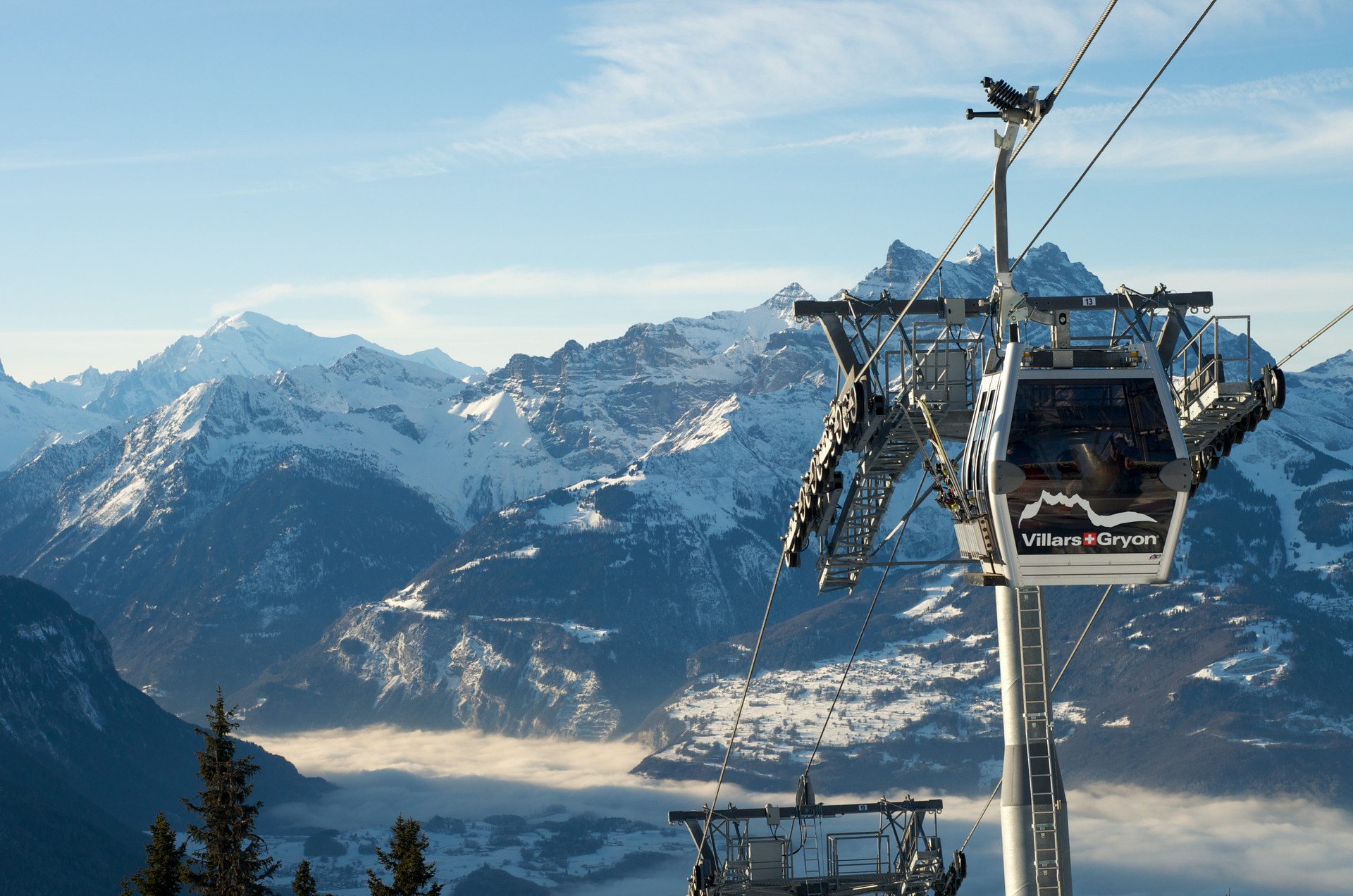 Accès par la télécabine du Roc d'Orsay tout l'hiver