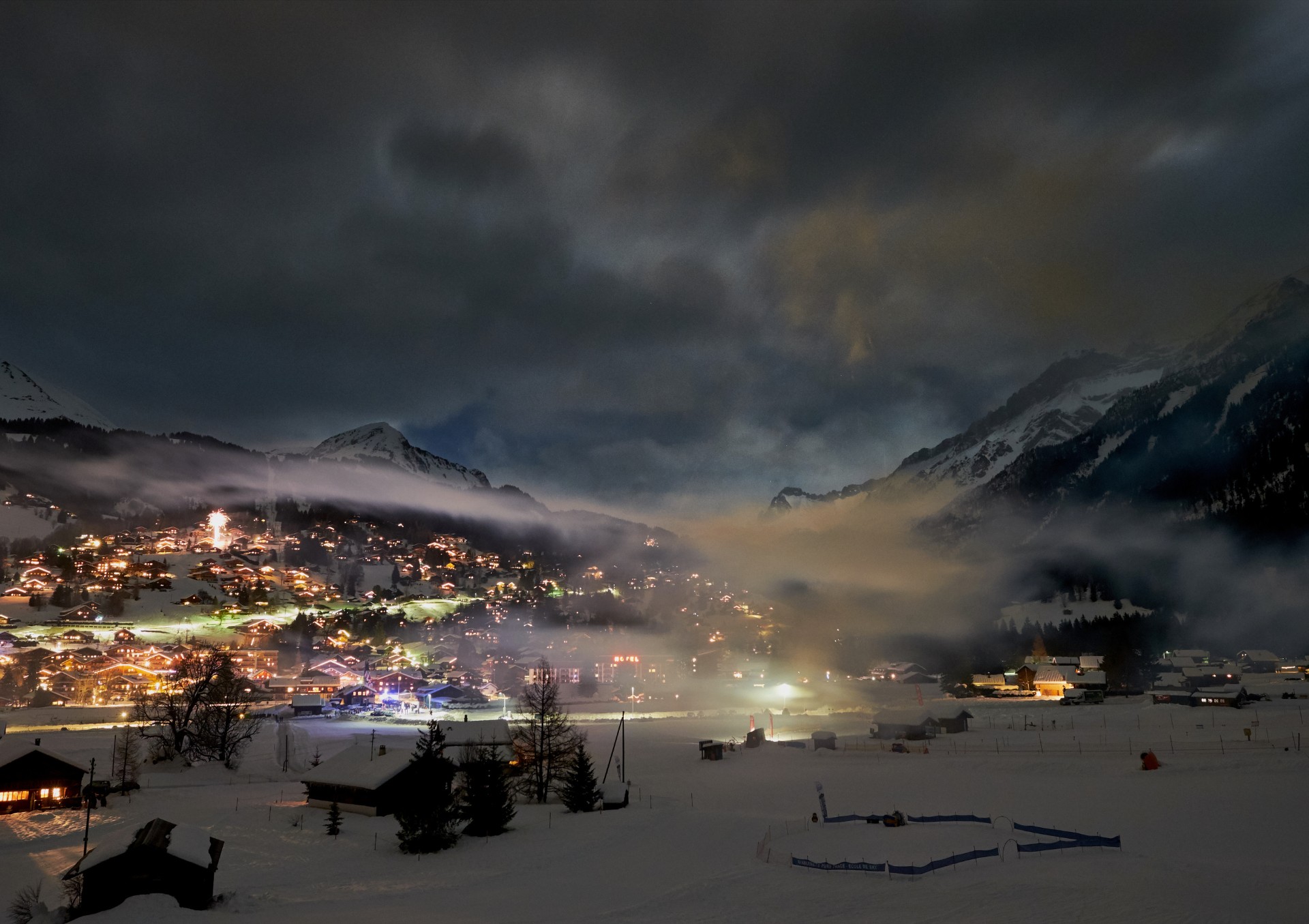 Wenn der Tag zur Neige geht, spornt Sie der Berg zur Aktivität an