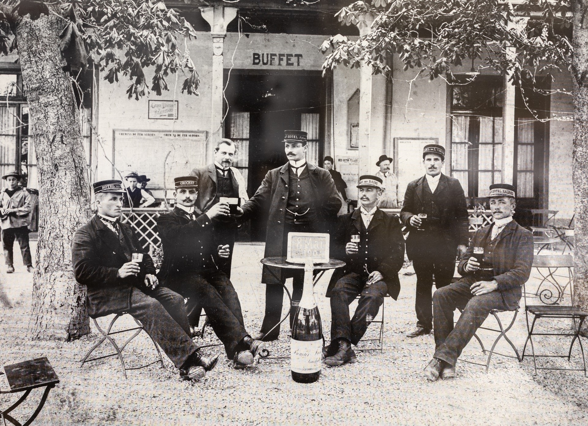 The cab drivers of the hotels in Bex. 8 May 1904