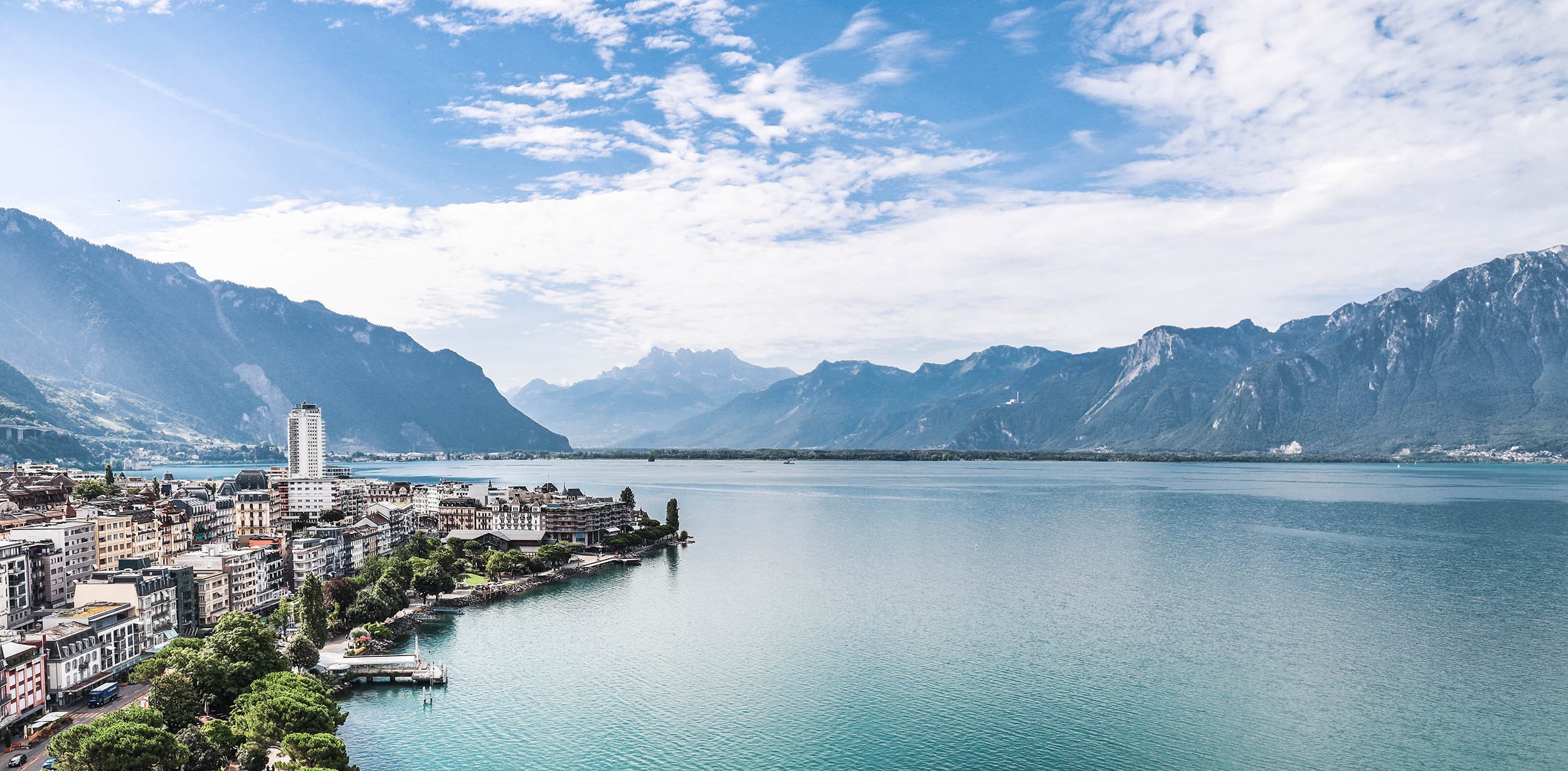 Fullscreen Header Image